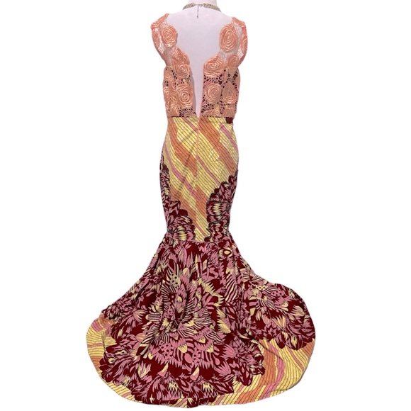 Mermaid dress : Ankara print and lace dress - Picture 2 of 5